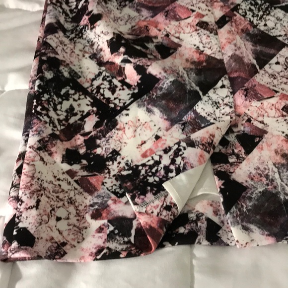 Alex Marie Fully Lined Size 4 Pencil Skirt - Picture 5 of 7